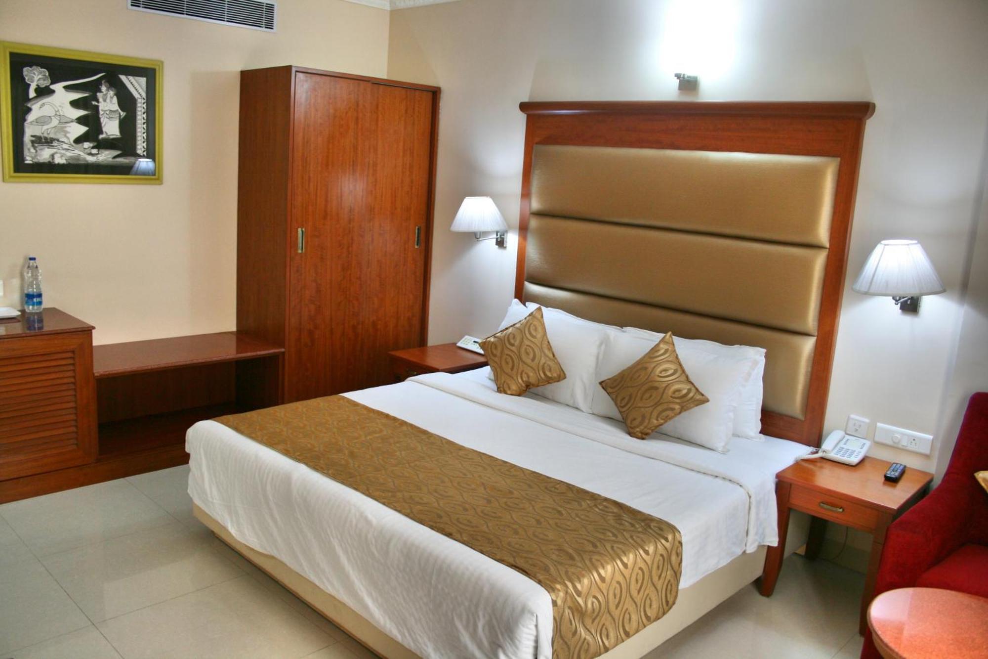 Raj Park- Hill View Hotel Tirupati Kültér fotó