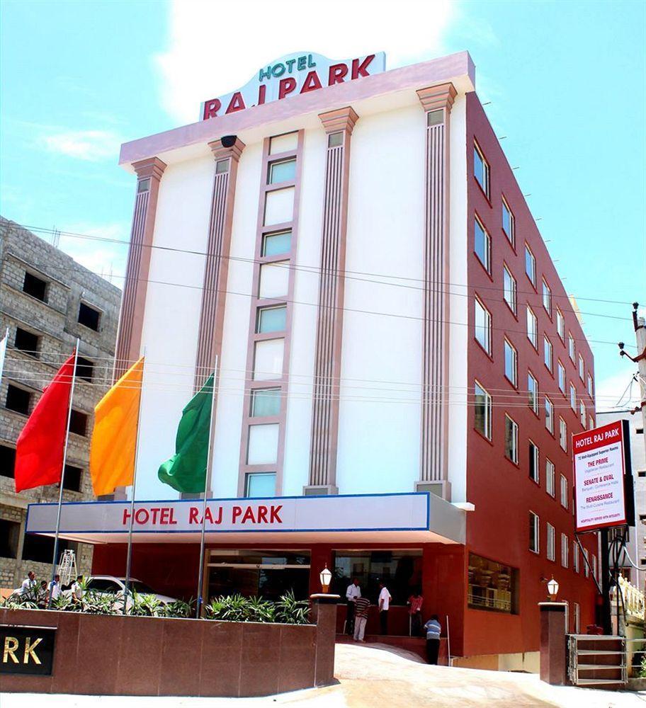Raj Park- Hill View Hotel Tirupati Kültér fotó